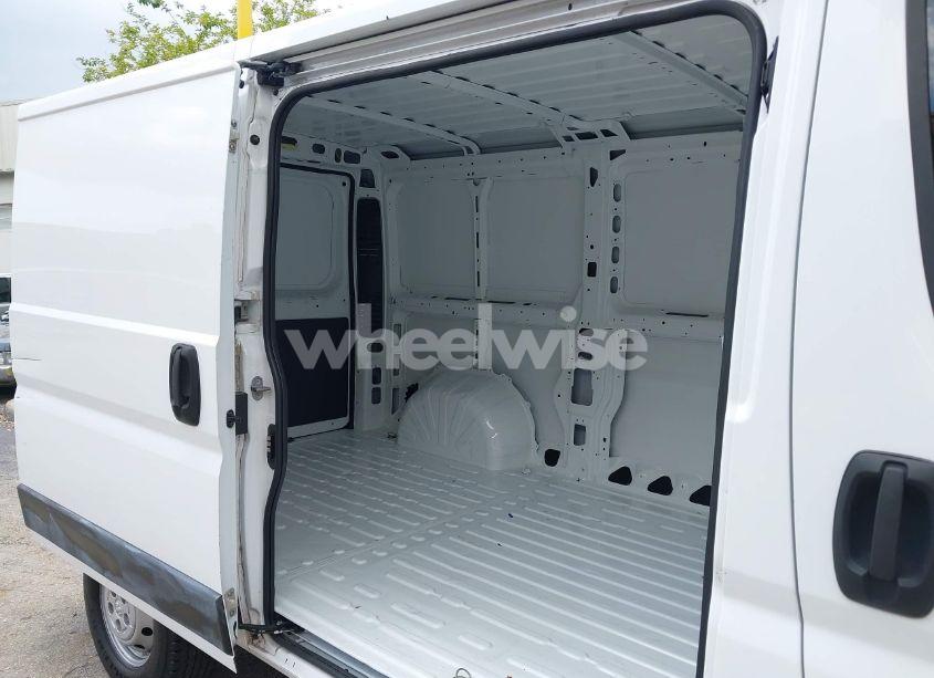 Photo 8 of 2019 Ram Promaster 1500 LOW ROOF 136 WB (VIN 3C6TRVAG5KE505805)