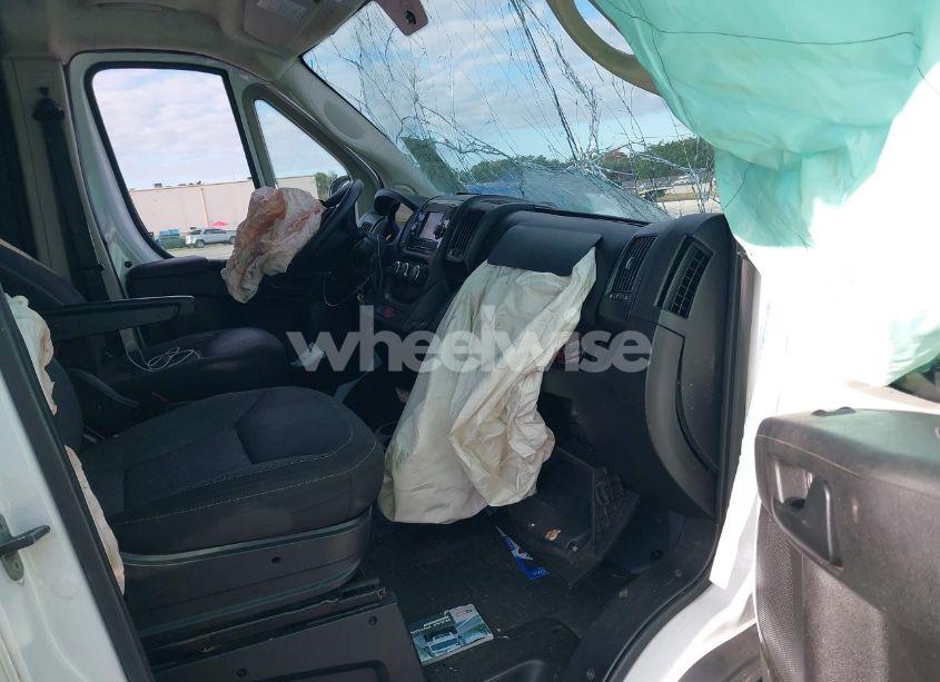 Photo 5 of 2019 Ram Promaster 1500 HIGH ROOF 136 WB (VIN 3C6TRVBG2KE553793)