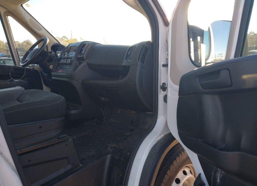 Photo 5 of 2019 Ram Promaster 1500 136 WB (VIN 3C6TRVBG7KE556513)