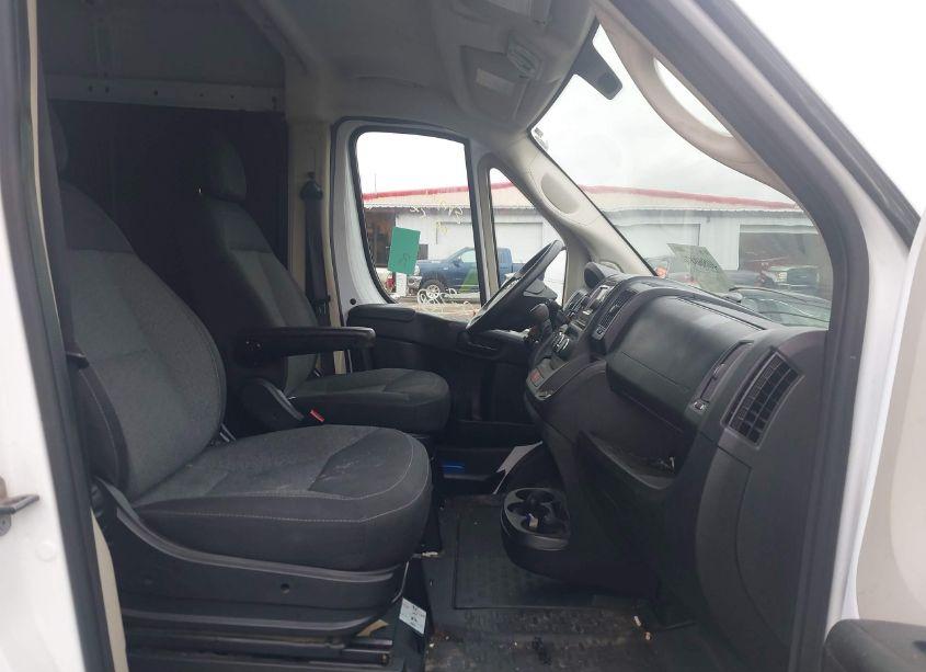 Photo 5 of 2019 Ram Promaster 2500 (VIN 3C6TRVCG0KE539597)