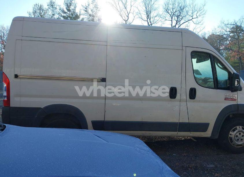 Photo 13 of 2018 Ram Promaster 2500 HIGH ROOF 136 WB (VIN 3C6TRVCG6JE110222)