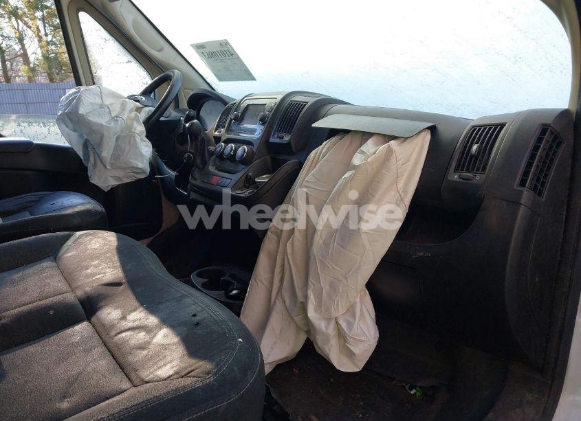 Photo 5 of 2018 Ram Promaster 2500 HIGH ROOF 136 WB (VIN 3C6TRVCG6JE110222)