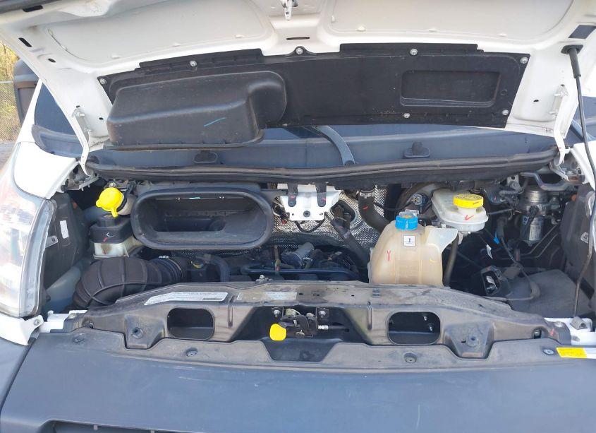 Photo 10 of 2018 Ram Promaster 2500 HIGH ROOF 136 WB (VIN 3C6TRVCG9JE115012)