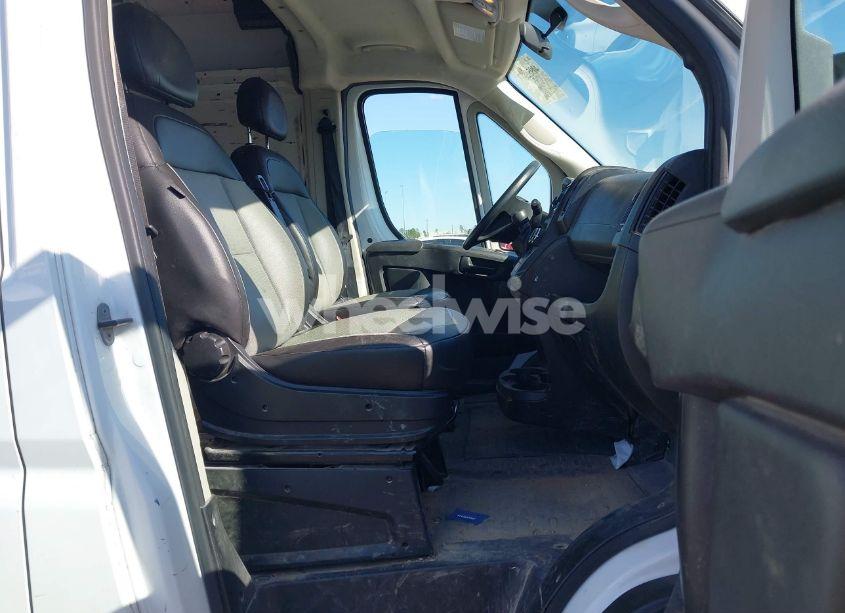 Photo 5 of 2019 Ram Promaster 2500 HIGH ROOF 159 WB (VIN 3C6TRVDG5KE531378)