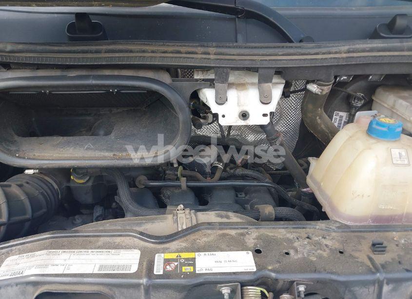 Photo 10 of 2019 Ram Promaster 2500 HIGH ROOF 159 WB (VIN 3C6TRVDG7KE561630)