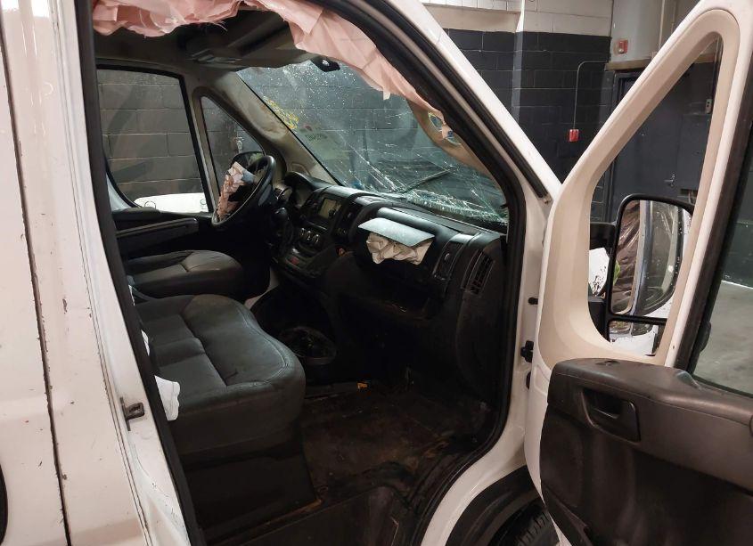 Photo 5 of 2019 Ram Promaster 2500 HIGH ROOF 159 WB (VIN 3C6TRVDG9KE501039)