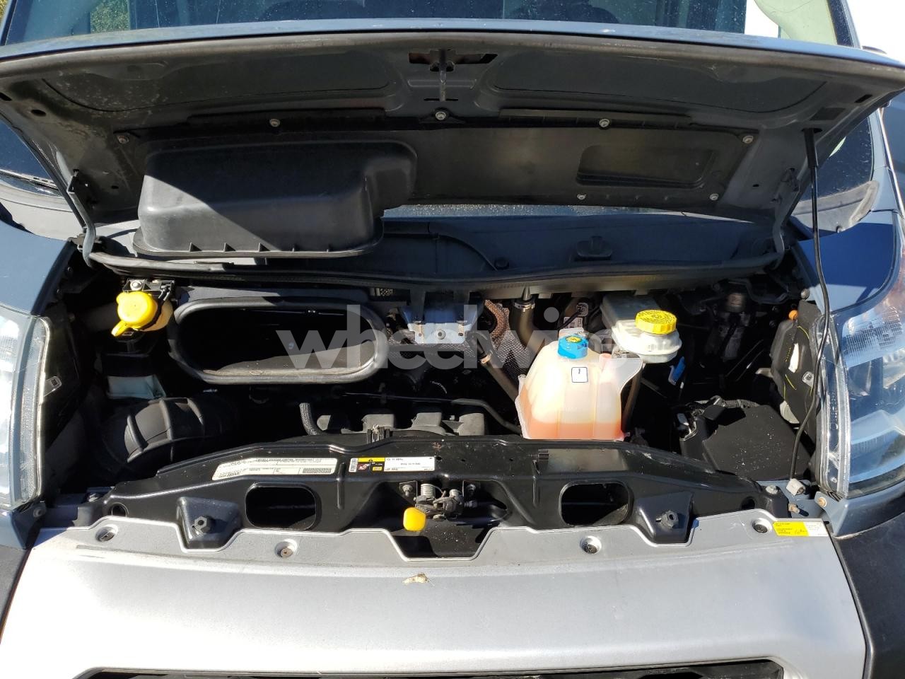 Photo 12 of 2019 RAM PROMASTER 2500 2500 HIGH (VIN 3C6TRVDG9KE514700)