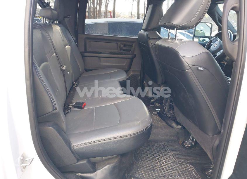 Photo 8 of 2024 Ram 2500 TRADESMAN 4X2 6'4 BOX (VIN 3C6UR4CJ5RG210774)