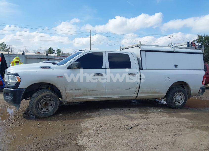 Photo 14 of 2019 Ram 2500 TRADESMAN 4X2 8' BOX (VIN 3C6UR4HJ0KG603838)