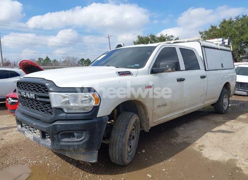 Photo 2 of 2019 Ram 2500 TRADESMAN 4X2 8' BOX (VIN 3C6UR4HJ0KG603838)