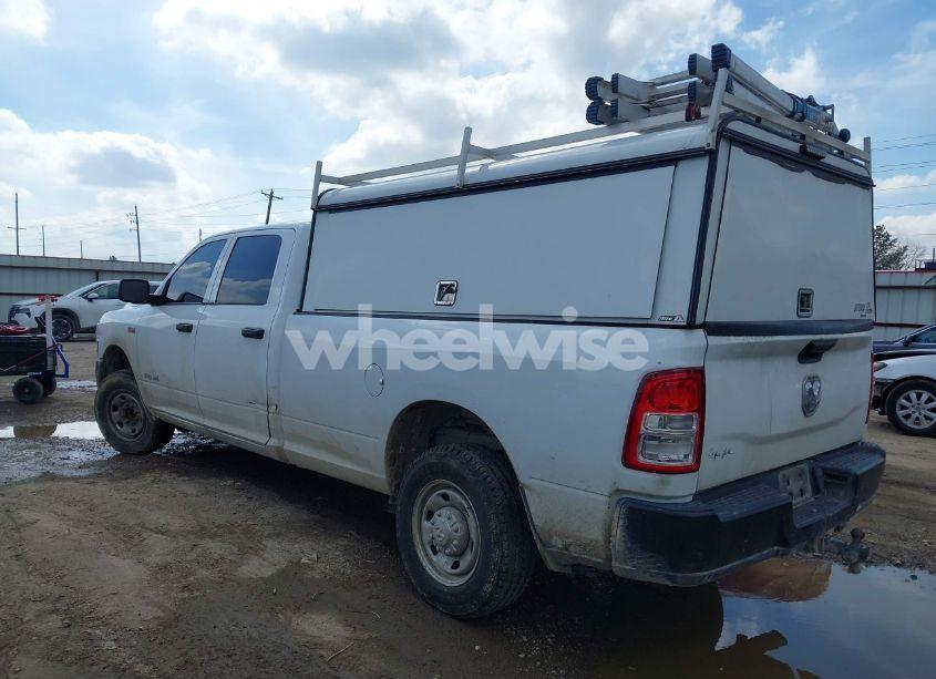 Photo 3 of 2019 Ram 2500 TRADESMAN 4X2 8' BOX (VIN 3C6UR4HJ0KG603838)