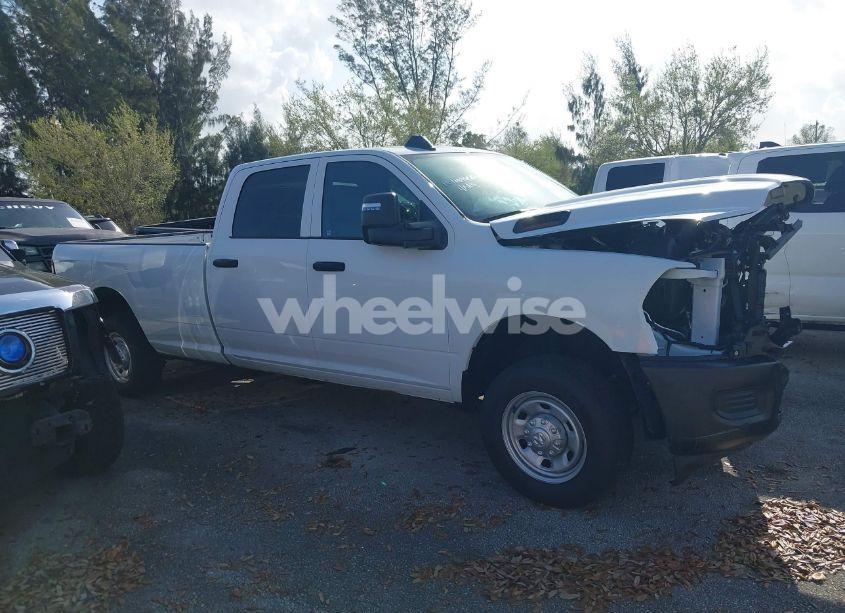 Photo 13 of 2024 Ram 2500 (VIN 3C6UR4HJ2RG328449)