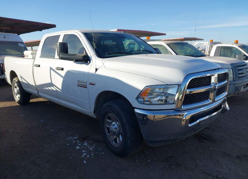 2018 Ram 2500 TRADESMAN 4X2 8' BOX (VIN 3C6UR4HJ3JG211161) main photo