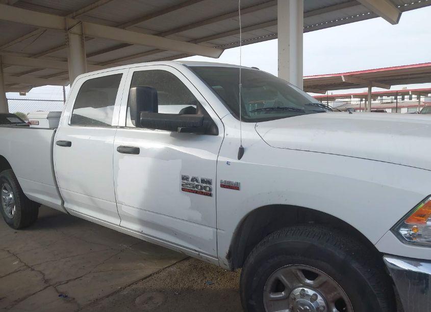 Photo 11 of 2018 Ram 2500 TRADESMAN 4X2 8' BOX (VIN 3C6UR4HJ3JG211161)