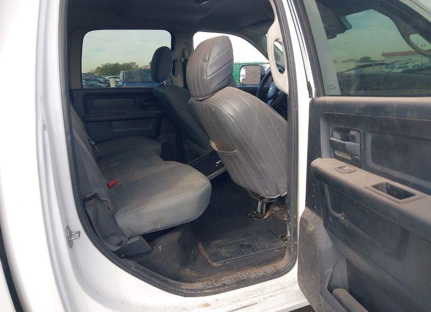 Photo 7 of 2018 Ram 2500 TRADESMAN 4X2 8' BOX (VIN 3C6UR4HJ3JG211161)