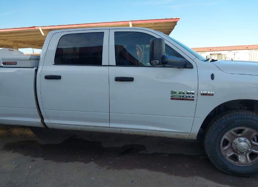 Photo 12 of 2018 Ram 2500 TRADESMAN 4X2 8' BOX (VIN 3C6UR4HJ5JG211162)