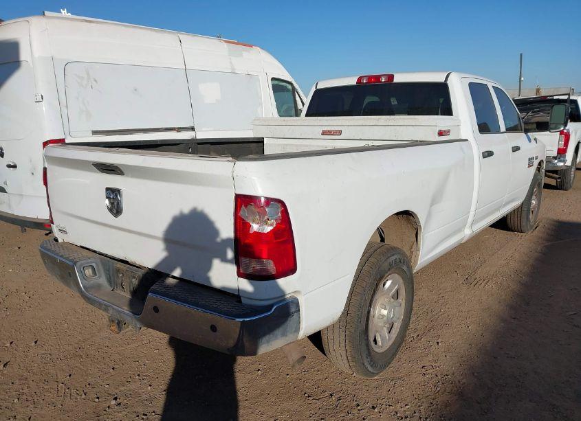Photo 4 of 2018 Ram 2500 TRADESMAN 4X2 8' BOX (VIN 3C6UR4HJ5JG211162)
