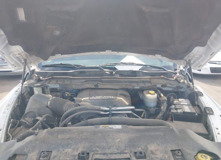 Photo 9 of 2018 Ram 2500 TRADESMAN 4X2 8' BOX (VIN 3C6UR4HJ5JG211162)