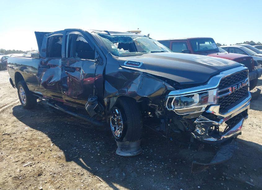 2024 Ram 2500 TRADESMAN 4X2 8' BOX (VIN 3C6UR4HJ5RG113793) main photo