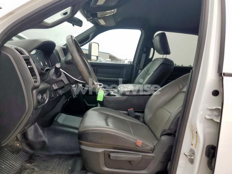 Photo 4 of 2021 RAM 2500 TRADESMAN (VIN 3C6UR4HJ7MG674067)