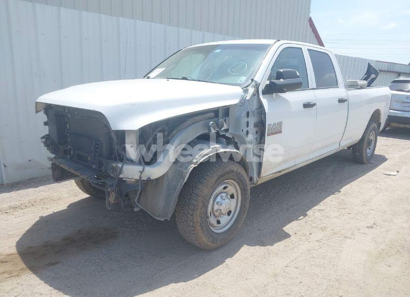 Photo 2 of 2014 Ram 2500 TRADESMAN (VIN 3C6UR4HJ8EG327977)