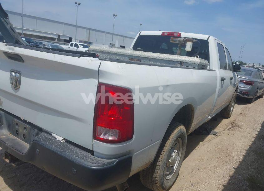 Photo 4 of 2014 Ram 2500 TRADESMAN (VIN 3C6UR4HJ8EG327977)