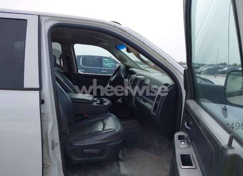 Photo 5 of 2014 Ram 2500 TRADESMAN (VIN 3C6UR4HJ8EG327977)