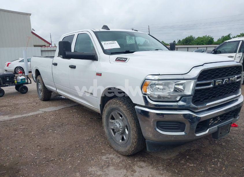 2019 Ram 2500 TRADESMAN 4X2 8' BOX (VIN 3C6UR4HJ9KG646011) main photo