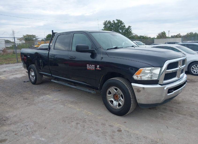 2018 Ram 2500 TRADESMAN 4X2 8' BOX (VIN 3C6UR4HL1JG424448) main photo