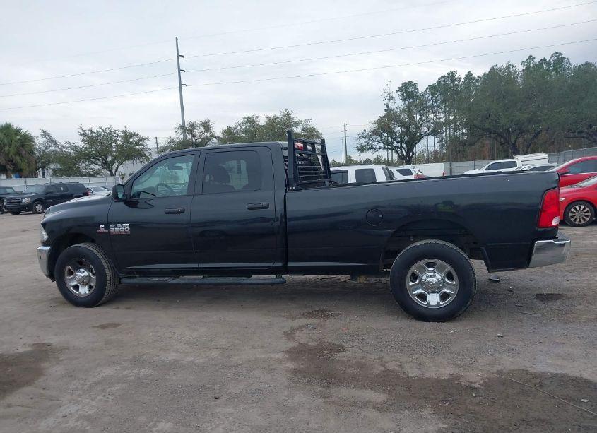 Photo 14 of 2018 Ram 2500 TRADESMAN 4X2 8' BOX (VIN 3C6UR4HL1JG424448)