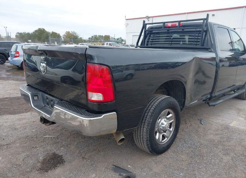 Photo 6 of 2018 Ram 2500 TRADESMAN 4X2 8' BOX (VIN 3C6UR4HL1JG424448)