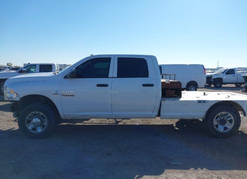 Photo 14 of 2018 Ram 2500 TRADESMAN 4X2 8' BOX (VIN 3C6UR4HL8JG340319)