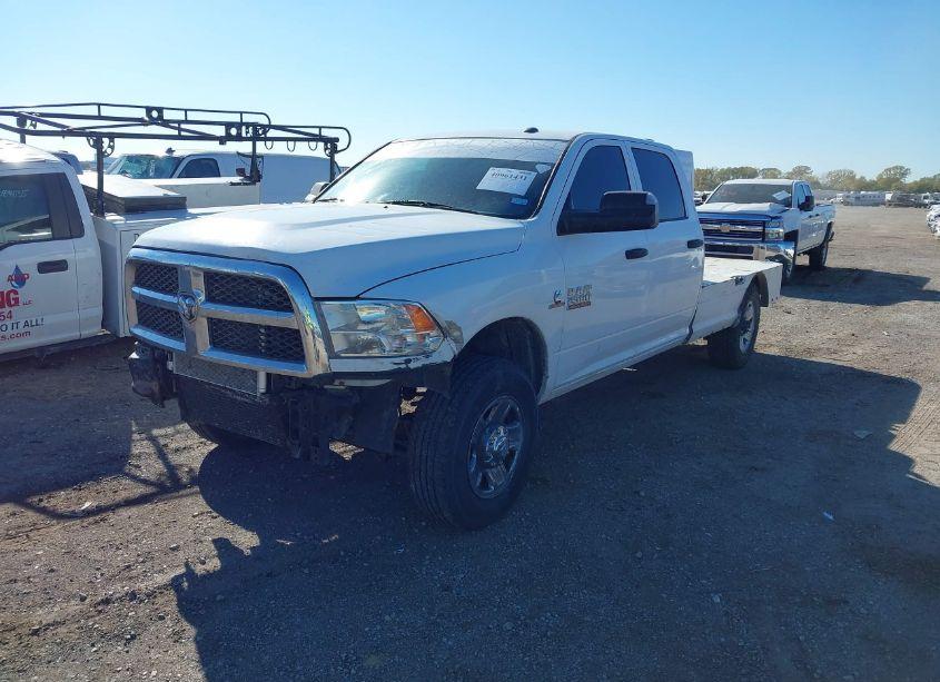 Photo 2 of 2018 Ram 2500 TRADESMAN 4X2 8' BOX (VIN 3C6UR4HL8JG340319)