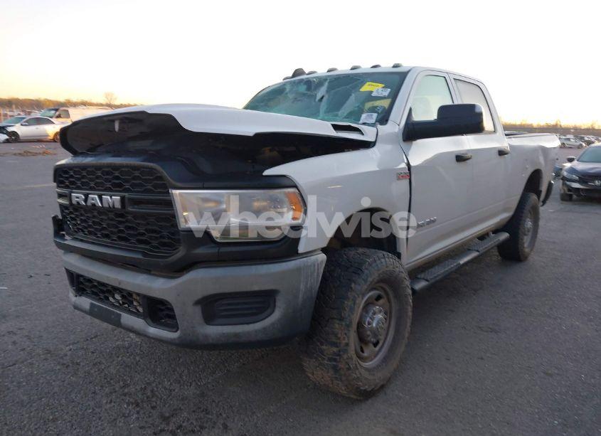 Photo 2 of 2020 Ram 2500 TRADESMAN 4X4 6'4 BOX (VIN 3C6UR5CJ0LG250404)