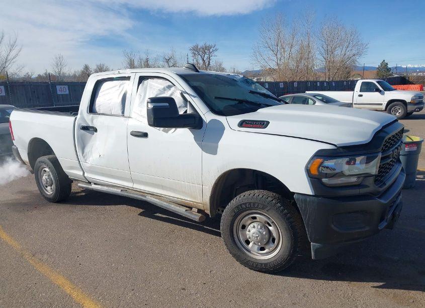 2024 Ram 2500 TRADESMAN 4X4 6'4 BOX (VIN 3C6UR5CJ0RG154104) main photo