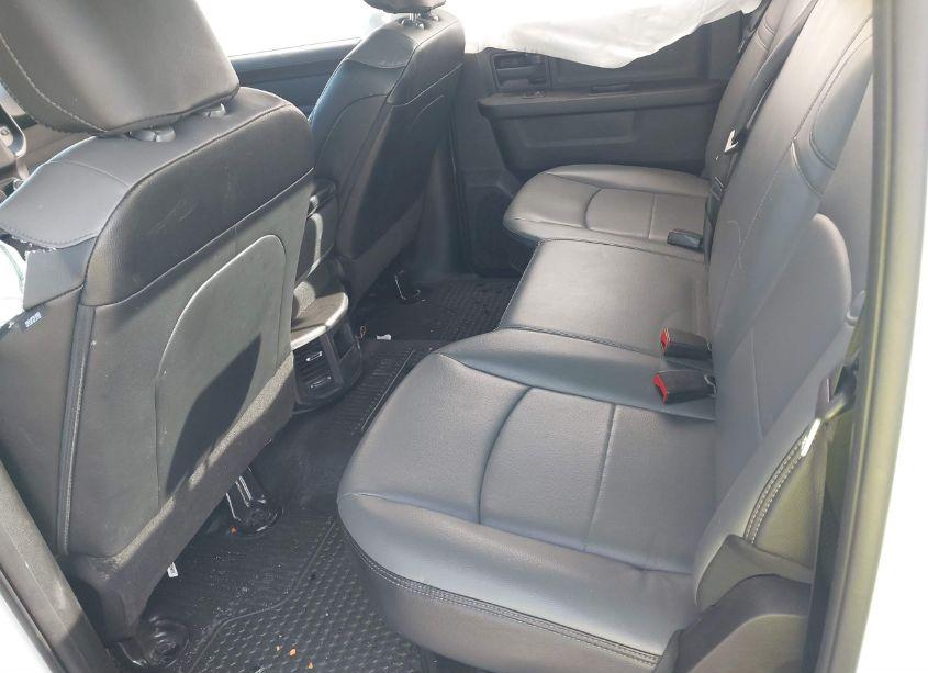 Photo 8 of 2024 Ram 2500 TRADESMAN 4X4 6'4 BOX (VIN 3C6UR5CJ0RG154104)