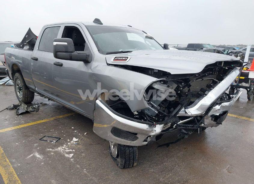 2024 Ram 2500 (VIN 3C6UR5CJ0RG330553) main photo