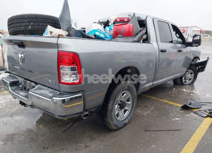 Photo 4 of 2024 Ram 2500 (VIN 3C6UR5CJ0RG330553)