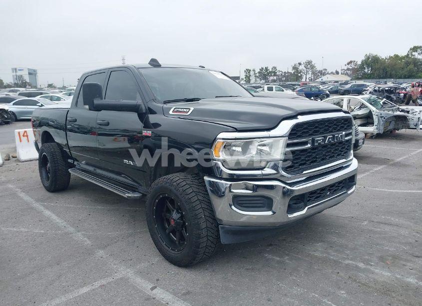 2020 Ram 2500 TRADESMAN 4X4 6'4 BOX (VIN 3C6UR5CJ1LG284772) main photo