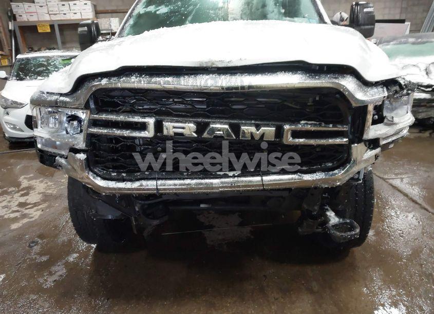 Photo 12 of 2024 Ram 2500 TRADESMAN 4X4 6'4 BOX (VIN 3C6UR5CJ1RG181473)