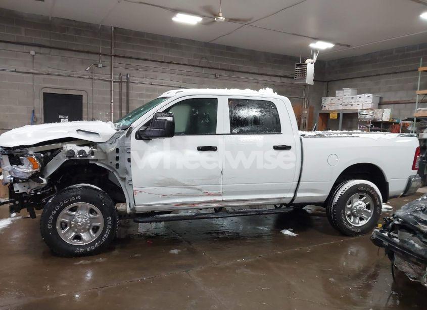 Photo 14 of 2024 Ram 2500 TRADESMAN 4X4 6'4 BOX (VIN 3C6UR5CJ1RG181473)