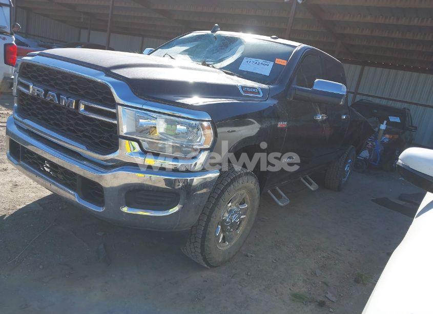 Photo 2 of 2021 Ram 2500 TRADESMAN 4X4 6'4 BOX (VIN 3C6UR5CJ2MG573337)