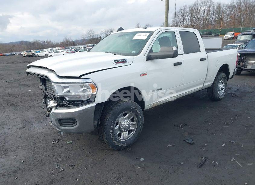 Photo 2 of 2022 Ram 2500 TRADESMAN 4X4 6'4 BOX (VIN 3C6UR5CJ2NG441695)
