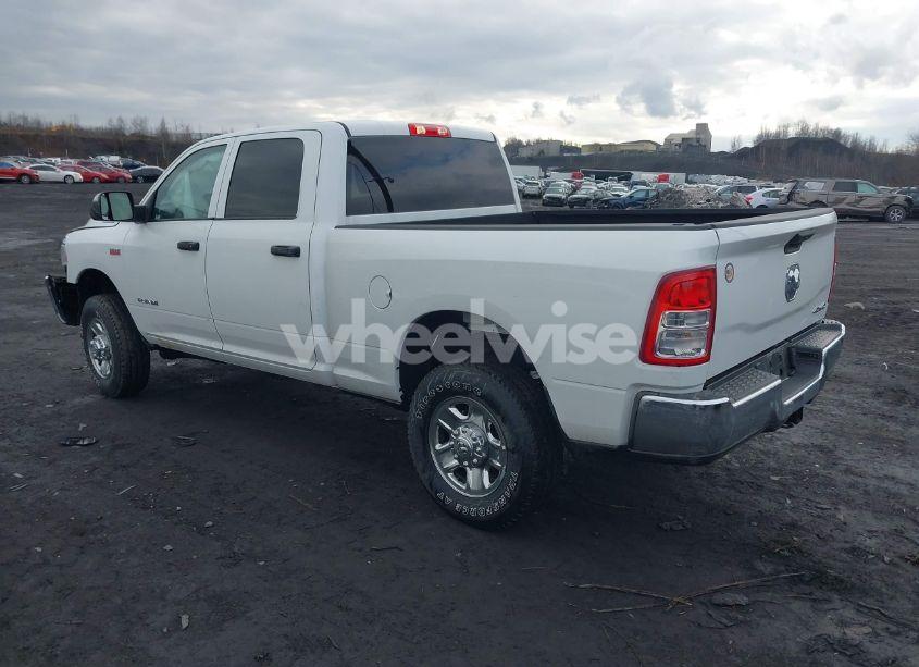 Photo 3 of 2022 Ram 2500 TRADESMAN 4X4 6'4 BOX (VIN 3C6UR5CJ2NG441695)