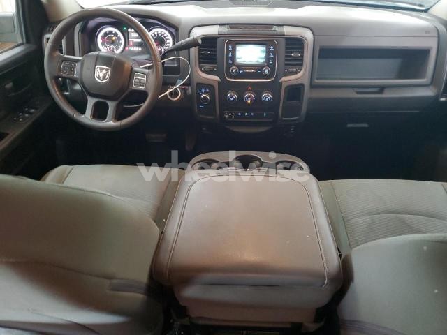 Photo 2 of 2018 RAM 2500 ST (VIN 3C6UR5CJ3JG377886)