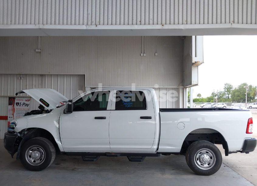 Photo 15 of 2024 Ram 2500 TRADESMAN 4X4 6'4 BOX (VIN 3C6UR5CJ4RG267621)