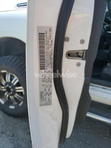 Photo 5 of 2019 RAM 2500 TRADESMAN (VIN 3C6UR5CJ5KG669069)