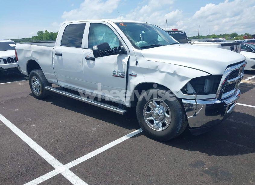 2018 Ram 2500 TRADESMAN 4X4 6'4 BOX (VIN 3C6UR5CJ6JG276003) main photo