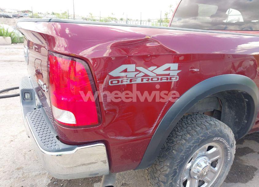 Photo 6 of 2018 Ram 2500 TRADESMAN 4X4 6'4 BOX (VIN 3C6UR5CJ6JG381673)