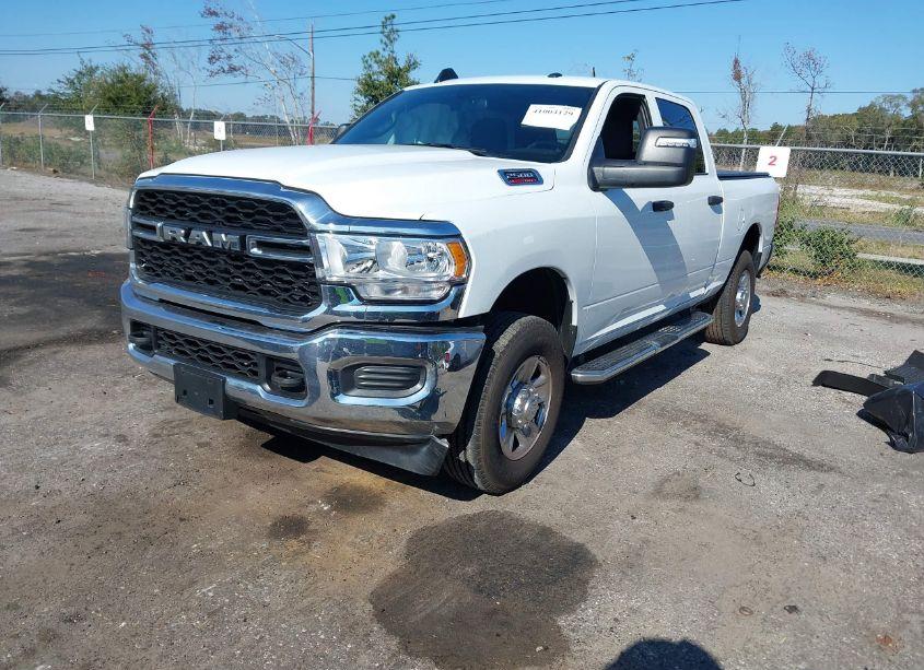 Photo 2 of 2024 Ram 2500 TRADESMAN 4X4 6'4 BOX (VIN 3C6UR5CJ6RG115131)